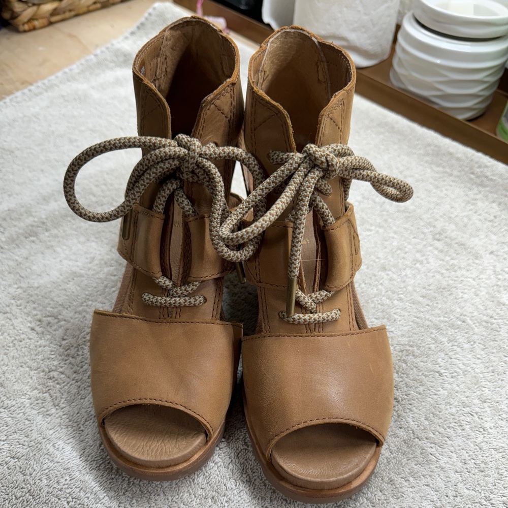 Sorel Joanie Saddle Leather Lace-Up Peep-Toe Wedge Sandals